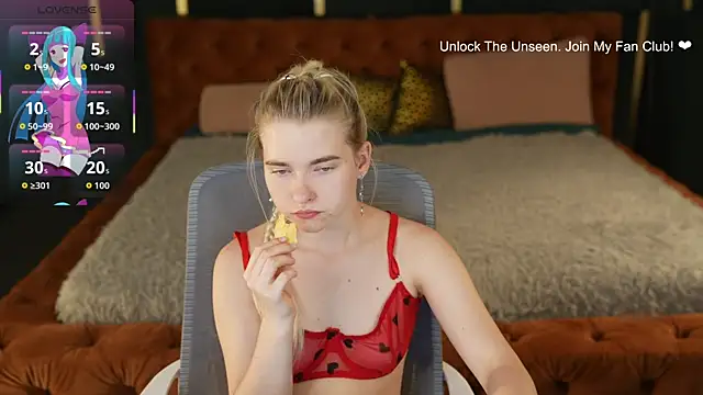 Ava_kiss054 webcam