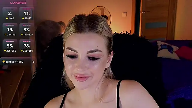 MilanaOmg webcam