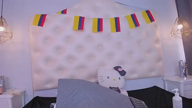 ninaavelvett webcam