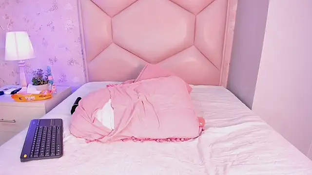 Nasly_Moore webcam