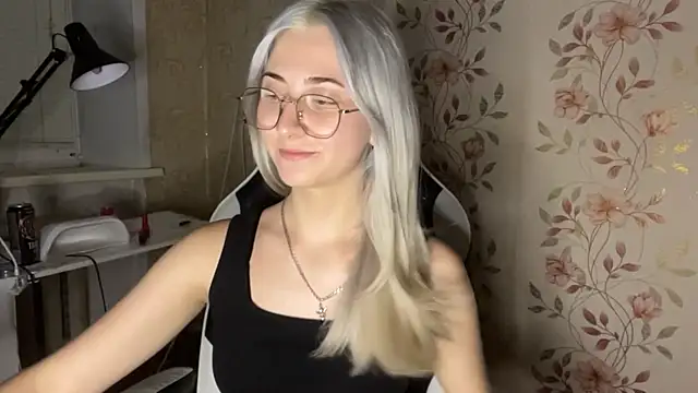 WhitePowerGirl