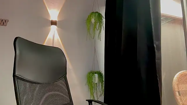 MarcellaGriffin webcam