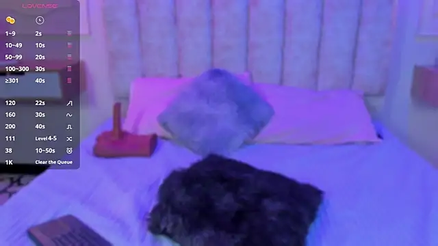 lanna_brunette webcam