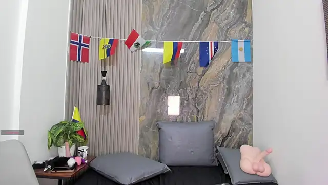 ScarletDollxxx webcam