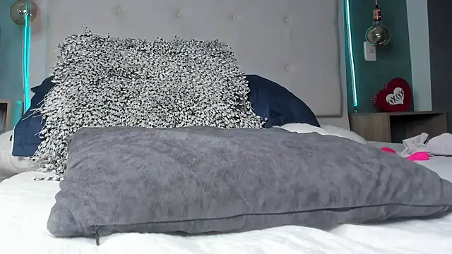 mia_gomez7 webcam