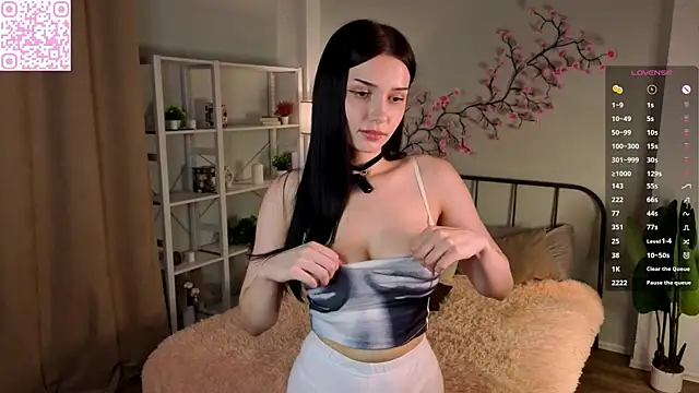 NarcisaDicker webcam