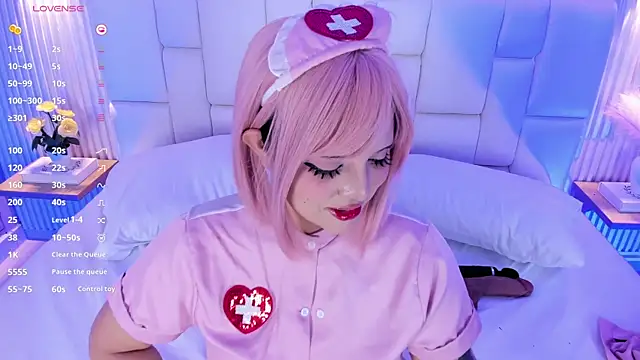NanaOsaky webcam
