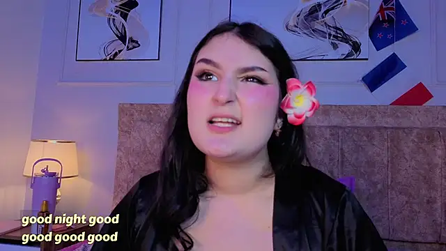 zoe_moon__ webcam