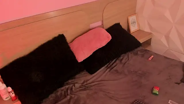 KittyVelve webcam