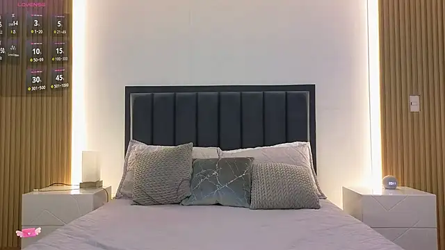 bella__adams webcam