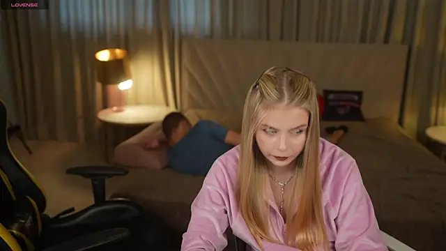 melissa_kiss054 - Melissa_kiss054's free webcam - UK Sex Cams