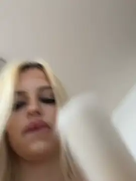 Steffi_Snowbunny webcam