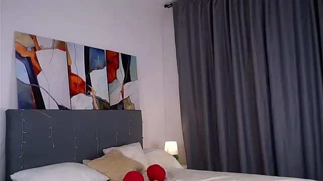 NelleMihalko webcam