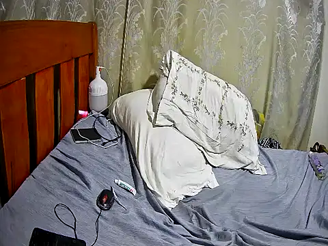 happy_sonia webcam