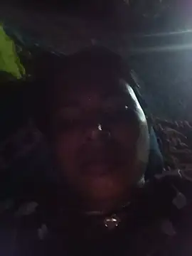 KRITIKA01990 webcam