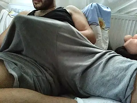 bigdickguy21cm webcam