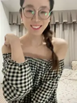 meimeibuguai Live Webcam on Stripchat