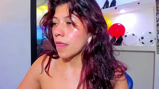 Raven_Rouge_ webcam