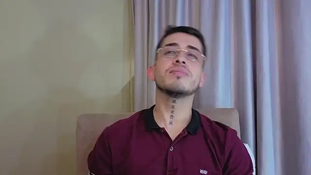 Tommas_Jhonson webcam