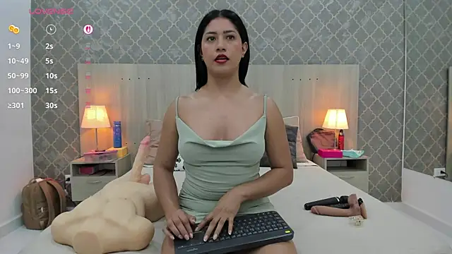 martina_ayala webcam