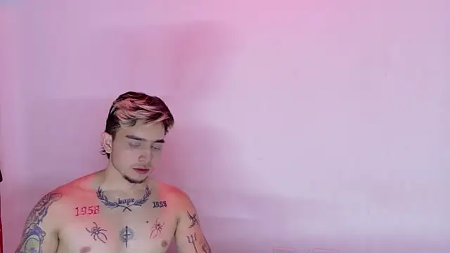 AliceandMax webcam