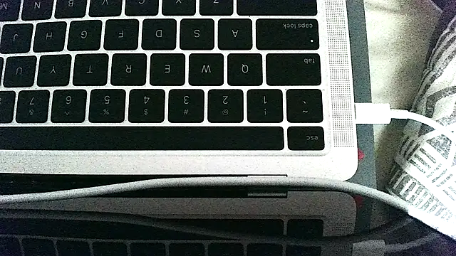 Yournaughty webcam