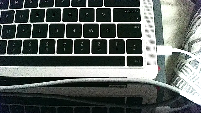 Yournaughty webcam