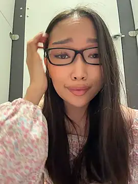 trytomakememoam webcam
