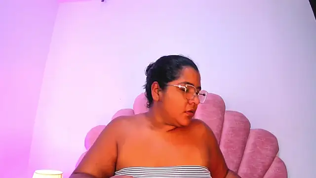 Mommy_Big_Ass webcam