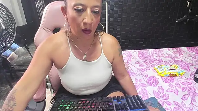 mature_sexi40 webcam