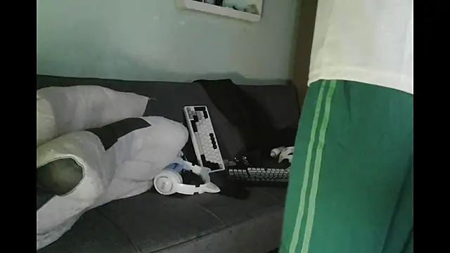 boyhigh1997 - Boyhigh1997's free webcam - UK Sex Cams