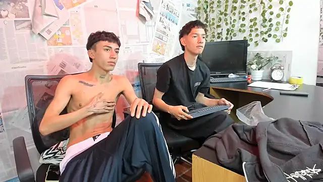 heyy_noah11 webcam