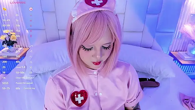 NanaOsaky webcam