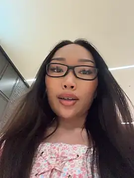trytomakememoam webcam