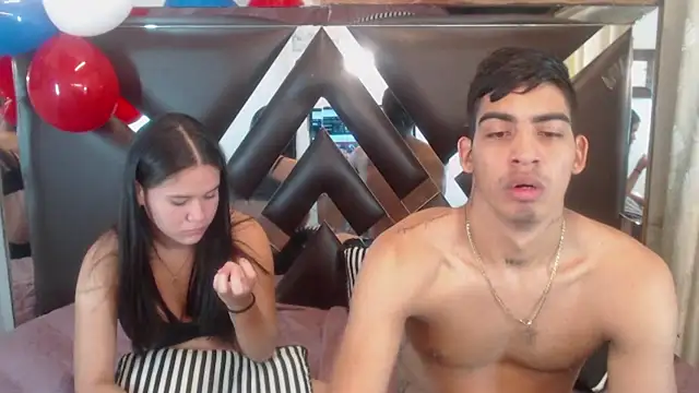 Milo_and_Mily webcam