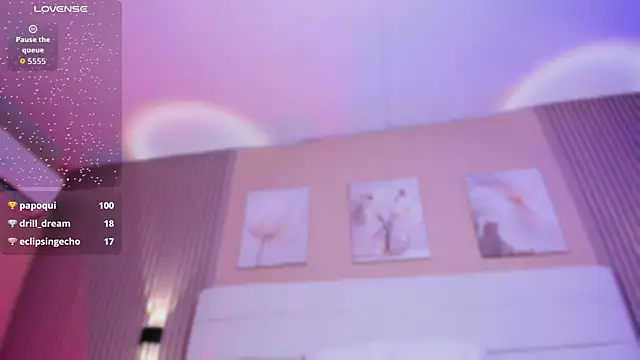 LisaLain webcam