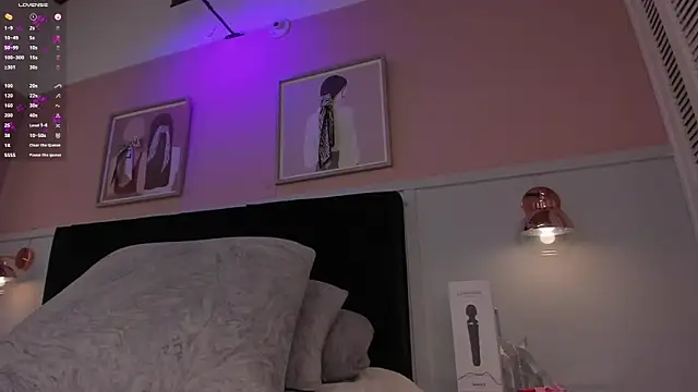 elodie_walker webcam