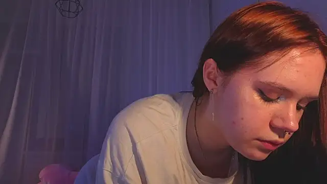 Mia_Luw webcam