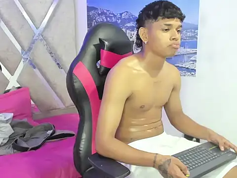 nova_mitchell7 webcam