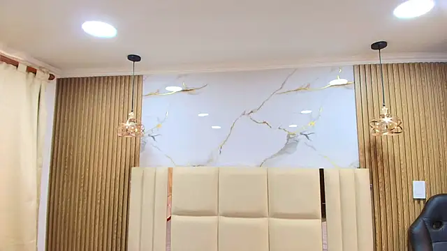 Naughty_Kittenm webcam
