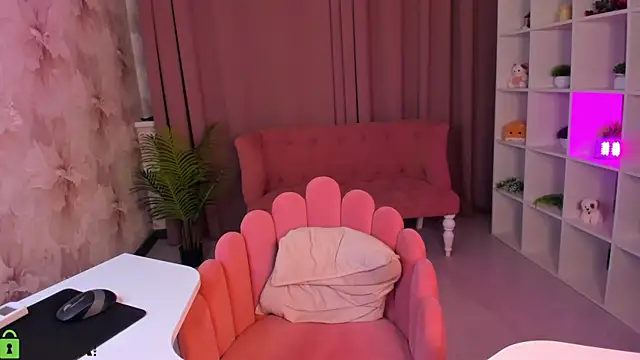 kikipeach webcam
