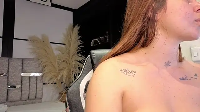 AlliceLover webcam