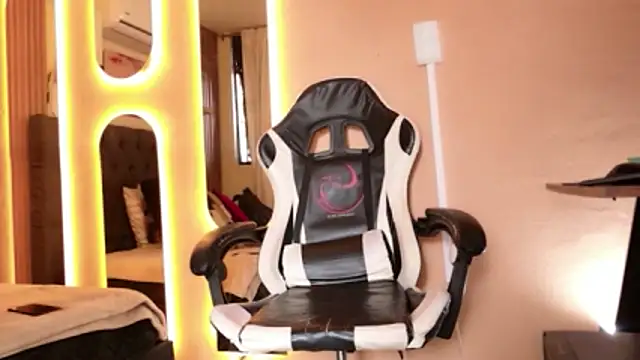 Veronicajhonsonn webcam