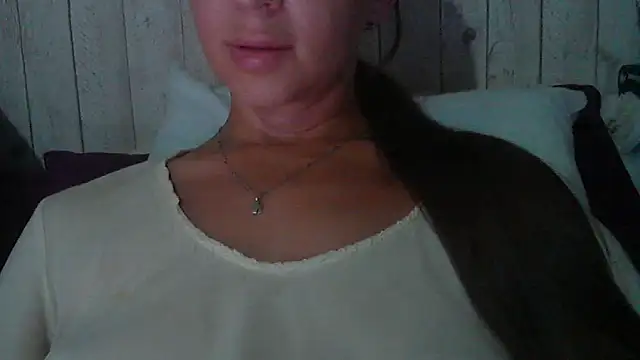 Bella--White webcam