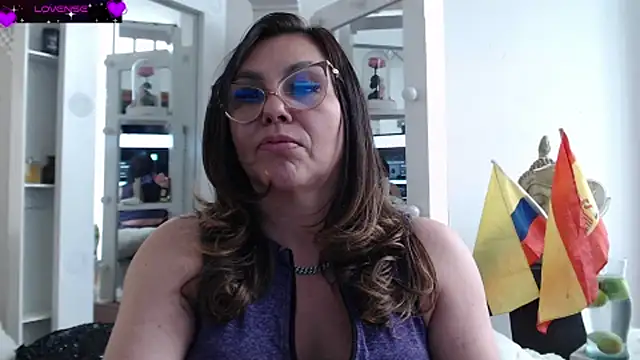 Myrnasexxx webcam
