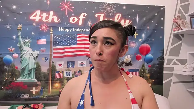 charlotte-11 webcam