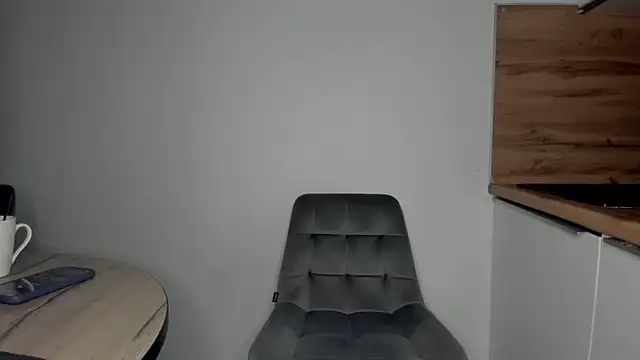 Elle_Milfa webcam
