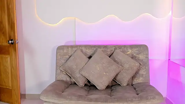 ArohomLester_ webcam