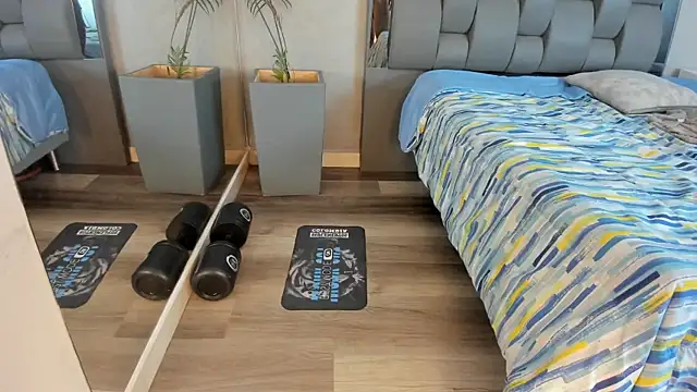Charlie___Musk webcam