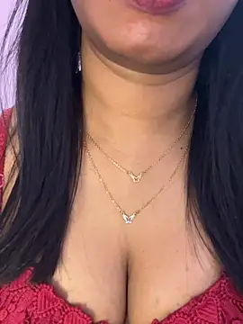 Tamil_Maaya webcam